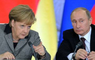 DW: Меркель предостерегла Путина от силового вмешательства в дела Беларуси