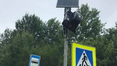 В Ленобласти вместо украденного светофора повесили телевизор
