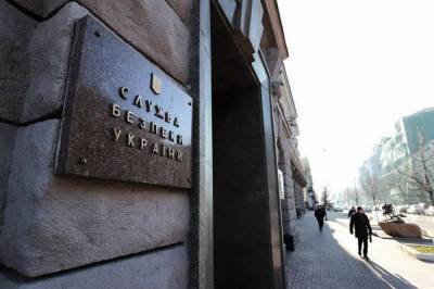 В Киеве чиновник с двумя подельниками требовали $70 тыс. за подделку документов