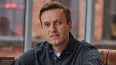 Лечащие Навального немецкие врачи попросили помощи военных экспертов