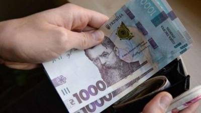 Несмотря на карантин: средняя номинальная зарплата украинцев в июле выросла