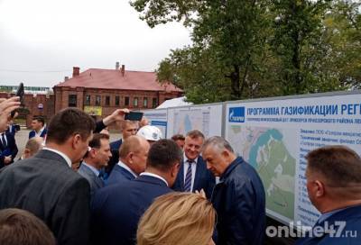 Александр Дрозденко предложил Газпрому поддержать областных производителей: Зачем покупать котлы в другом регионе?