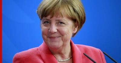 Меркель заявила о сохранении статус-кво в отношениях с Россией
