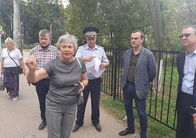 Активисты ОНФ проверили безопасность школьных маршрутов в Рязани