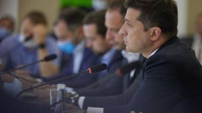 Зеленский пообещал улучшить систему кредитования агробизнеса