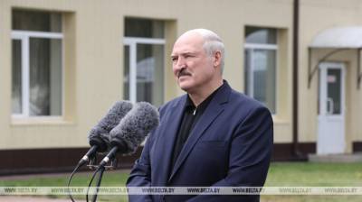 Лукашенко пригрозил западным странам: «Мы им покажем, что такое санкции»