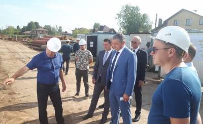 Министр экологии Татарстана осмотрел ход строительства очистных сооружений в Челнах