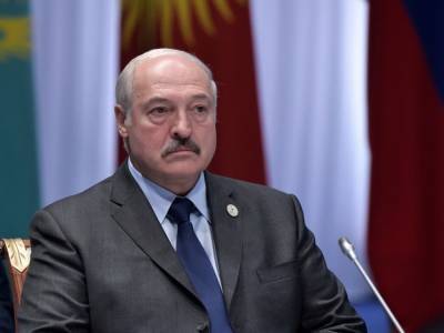 Украинской власти не стоит бить горшки с Лукашенко – эксперт