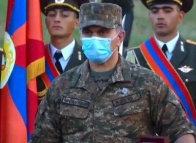 Командир 3-го армейского корпуса ВС Армении награжден орденом «Боевой крест» I степени