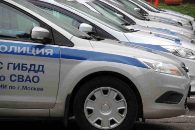 В Москве беспилотный автомобиль не смог объехать ДТП