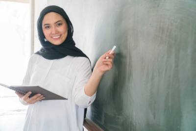 Учительницам в Германии разрешили вести уроки в хиджабе