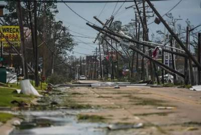 США подсчитывают убытки, нанесённые ураганом «Лаура»