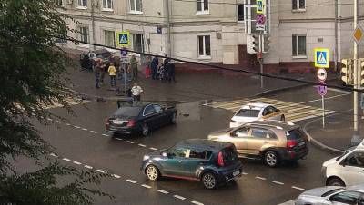 Автомобиль замминистра обороны попал в ДТП в центре Москвы