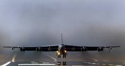 Над Европой пронеслись американские бомбардировщики B-52 «в знак солидарности НАТО»