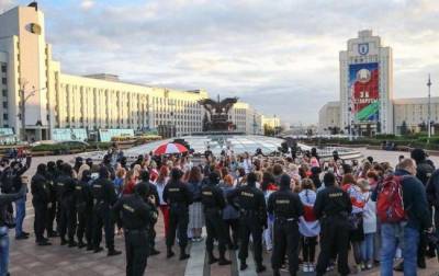 В Беларуси снова задержали демонстрантов в центре Минска