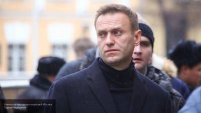 Политолог назвал возможной причиной комы Навального антидепрессанты