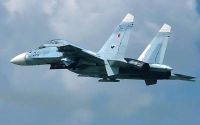 Су-27 перехватили самолеты-разведчики и бомбардирофвщик у границ России