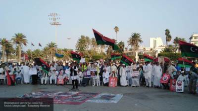 Протестующие в Ливии заявили, что глава "МВД" ПНС не сдержал обещаний - politros.com - Ливия - Триполи