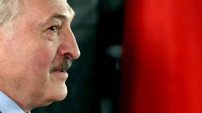 Лукашенко соотнес ситуацию у границ Белоруссии с началом ВОВ