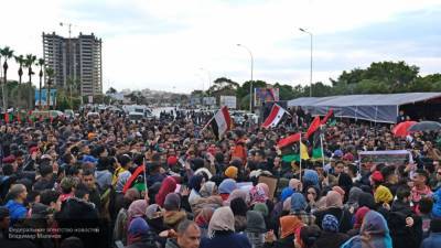 Файез Саррадж - Акции протеста против ПНС поддержала молодежь Сабхи - politros.com - Ливия - Триполи