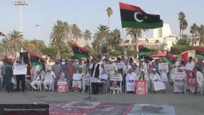 Боевики RADA получили жесткий отпор от протестующих против ПНС в Триполи