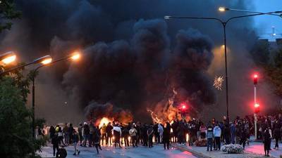 Беспорядки произошли в шведском городе Мальмё после сожжения Корана