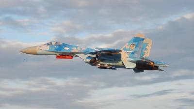 Украинский истребитель Су-27 едва не попал в ДТП под Ровно