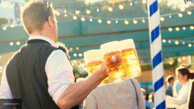 Эксперт рассказал, почему светлое пиво популярнее темного в России