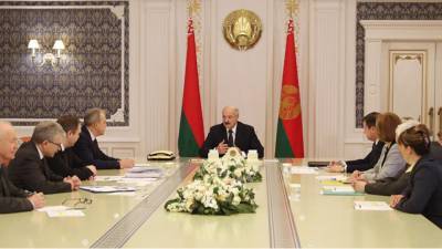 Западные послы в Белоруссии продолжают давить на Лукашенко