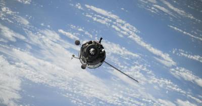 NASA сожжет свой старый спутник в атмосфере Земли