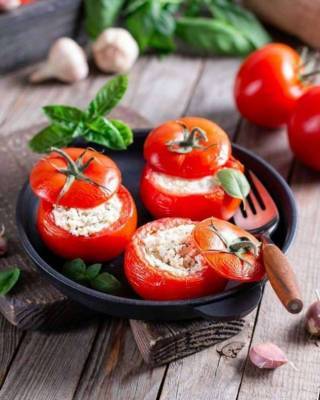 По самые помидоры: готовим три блюда с сочными томатами