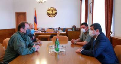 Министр обороны Армении обсудил с главой Карабаха ситуацию в регионе