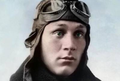 В болоте под Тосно спустя 77 лет нашли останки советского летчика Сергея Фадеева