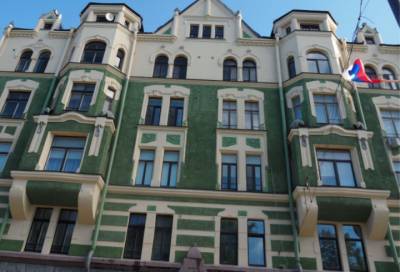 До и после: на проспекте Ленина в Выборге отреставрировали исторический дом № 6