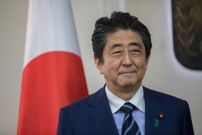 Поставив рекорд политического долгожительства, премьер-министр Японии Синдзо Абэ подал в отставку из-за язвенного колита