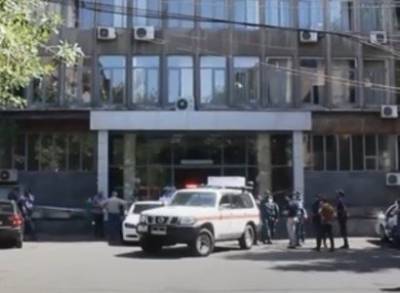 Спасатели не обнаружили бомбу в офисе ЗАО «Тел-Сел» в Ереване