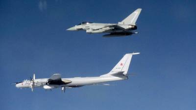 Российские и натовские самолеты пролетели над пятью морями и океаном