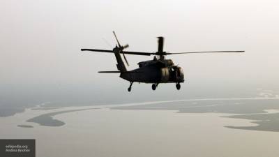 Трое человек выжили при падении военного вертолета в Калифорнии