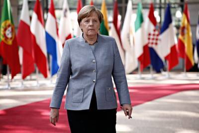 Дети –в школах, старики – под присмотром, экономика – в работе: Меркель озвучила цели немецкого правительства