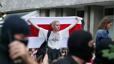 Тысячи женщин вышли в Минске на «марш солидарности»