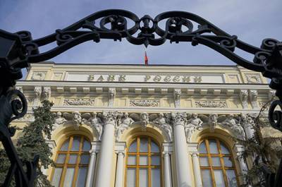 Банк России сможет ввести ограничения на денежные операции между компаниями и физлицами