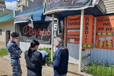 Предприниматель начал снос незаконного павильона с шаурмой по ул. Шилова в Чите