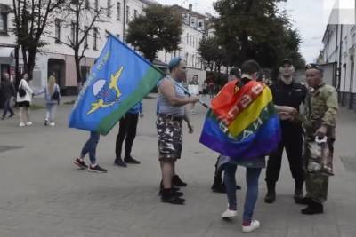 В День ВДВ в Ярославле геи устроили провокацию десантникам