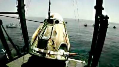 Дональд Трамп - Роберт Бенкен - Херли Даглас - Космический корабль Crew Dragon приводнился в Атлантическом океане - eadaily.com - США - Техас - шт.Флорида