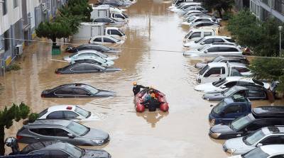 В Республике Корея из-за сильных дождей шесть человек погибли и восемь пропали без вести