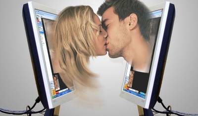 Формула любви периода пандемии: свидания онлайн без масок и взаимных обязательств