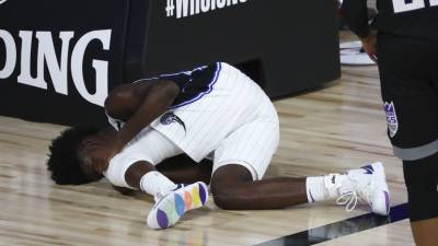 Не встававший на колено баскетболист «Орландо» Айзек получил тяжёлую травму