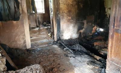 В Добрушском районе на пожаре в собственном доме сгорел мужчина — фото