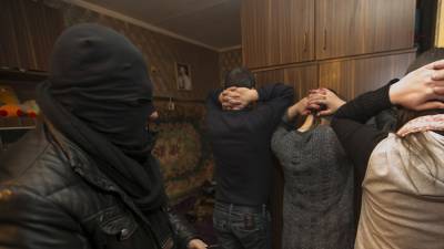 Полиция задержала в Карелии преступную группировку, поставляющую наркотики в республику