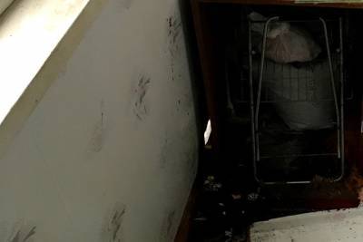В Смоленске на Шевченко горела обшивка балкона в пятиэтажке